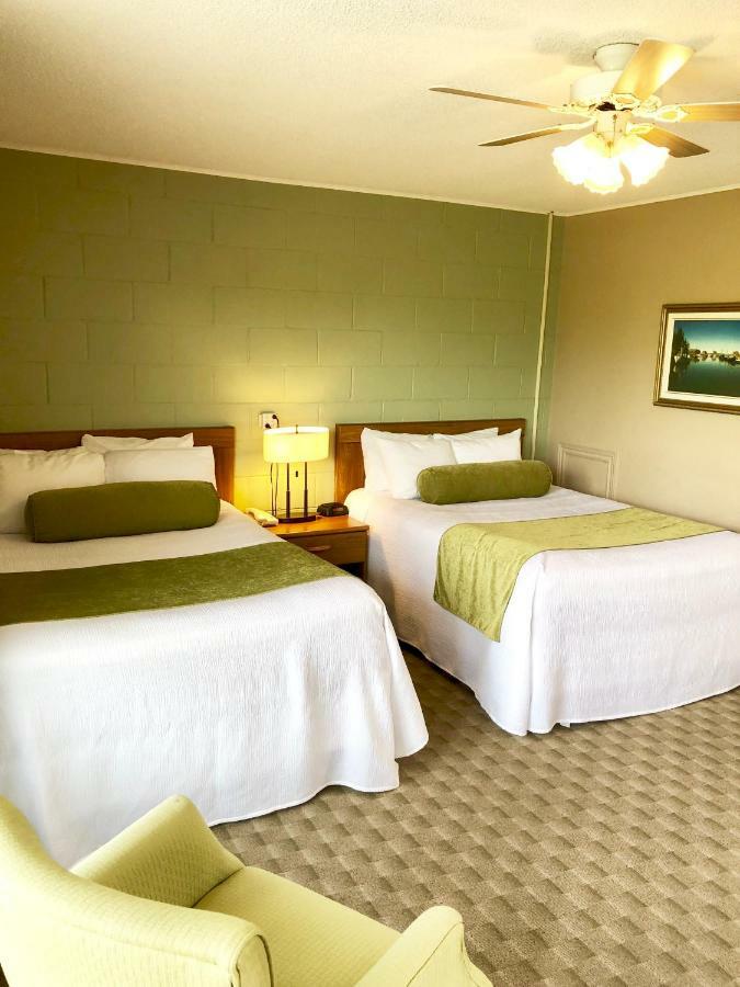 Evangeline Inn & Motel Grand-Pre Exterior photo