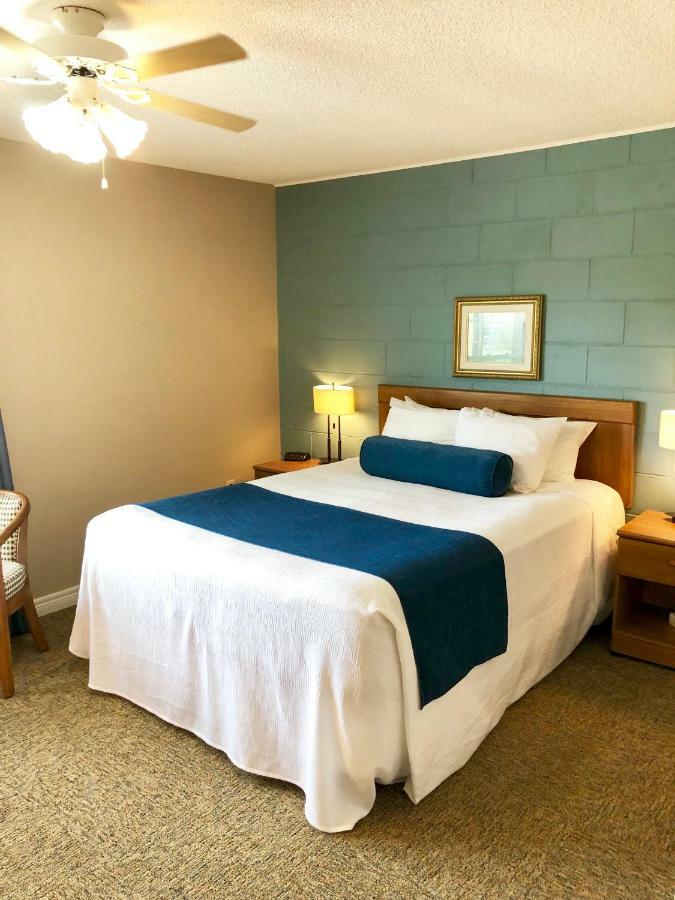 Evangeline Inn & Motel Grand-Pre Exterior photo